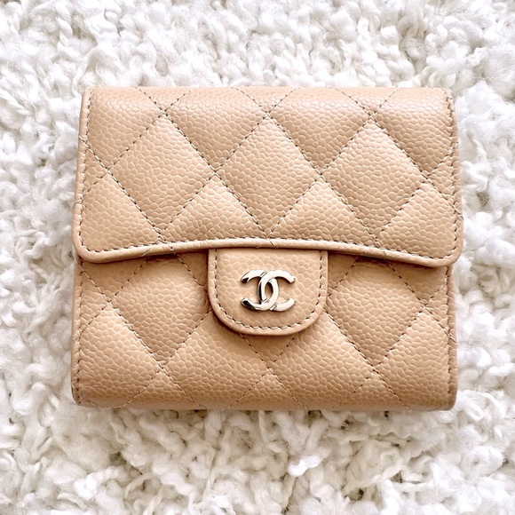 CHANEL Classic Flap Compact Wallet in Beige Clair Caviar with Silver Hardware 💕 - Picture 3 of 9